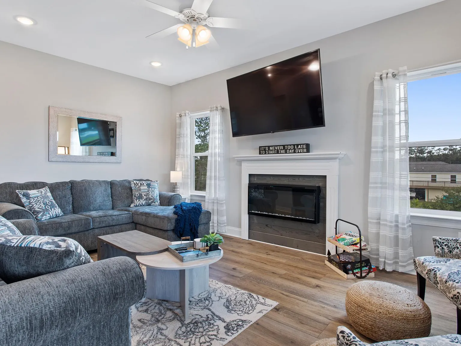 3 bed, 1290 sqft, $2,850 — Photo 3