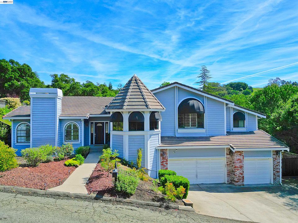 1st image of 16 McNamara Ln