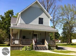 515 Mathews St, Tawas City, MI 48763