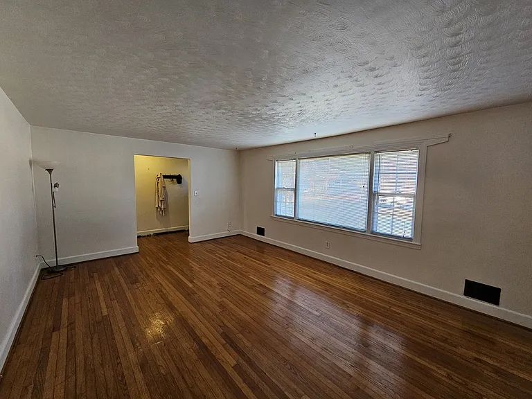 5705 Brookmere Ln — Photo 7