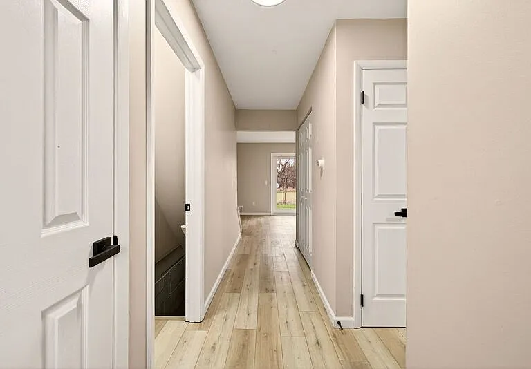 Holcob Village Townhouses — Photo 7