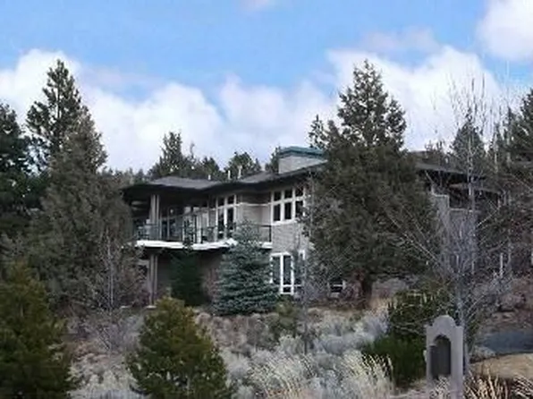 2774 NW Horizon Dr, Bend, OR 97703