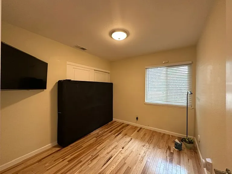 5331 Argos St — Photo 34