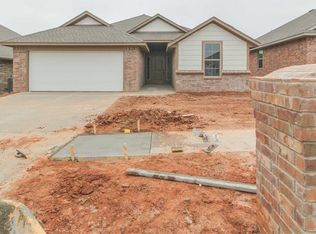 9420 NW 87th St, Yukon, OK 73099