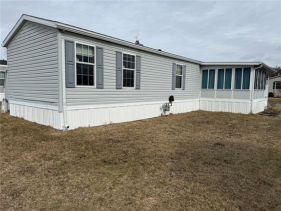 2nd image of 1021 Waterloo Geneva Rd #83