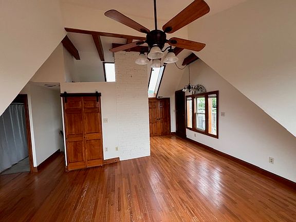 2nd image of 303 E Holly Oak Rd APT C