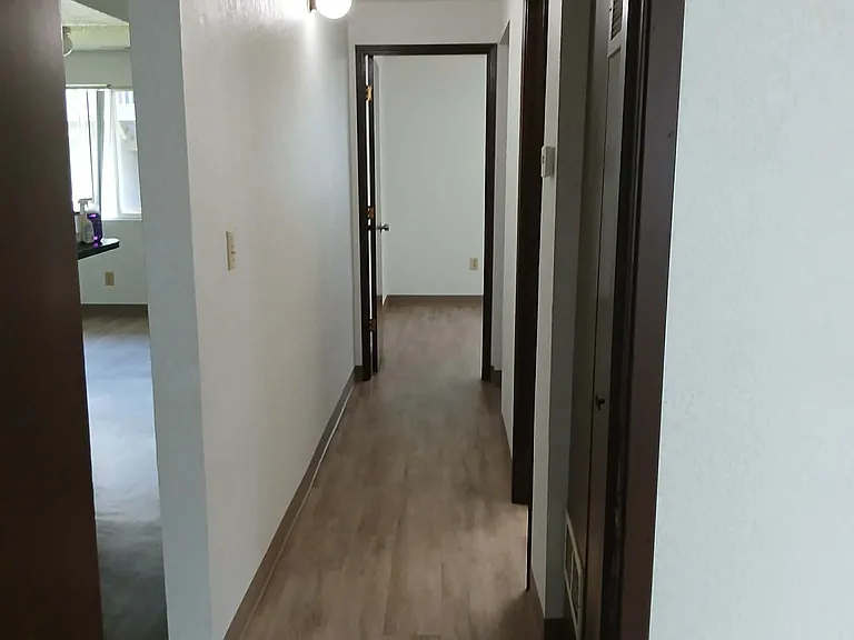 1103 N Cleveland St #A — Photo 11