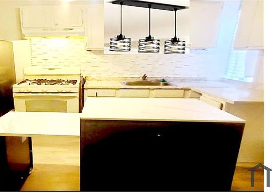 1st image of 5504 W Thompson St #1
