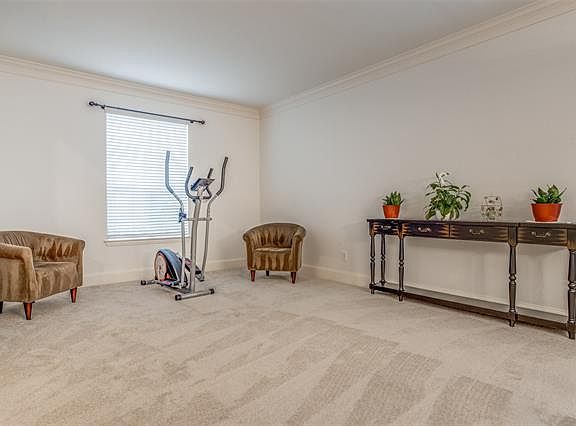5th image of 8725 Mandevilla Dr