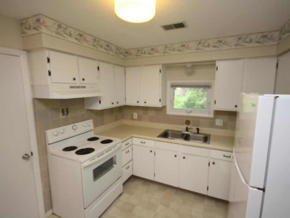 128128 N Centre St Schoolcraft, MI, 49087 Apartments for Rent Zillow