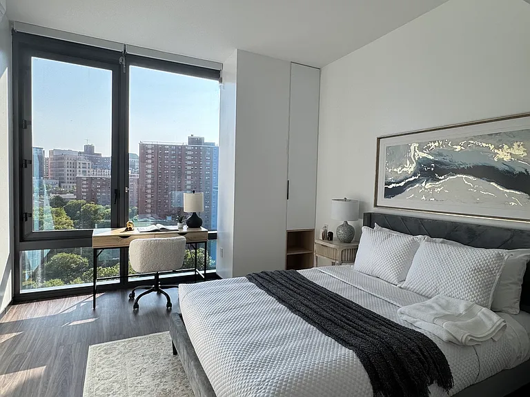410 W 126th St #1601 — Photo 3