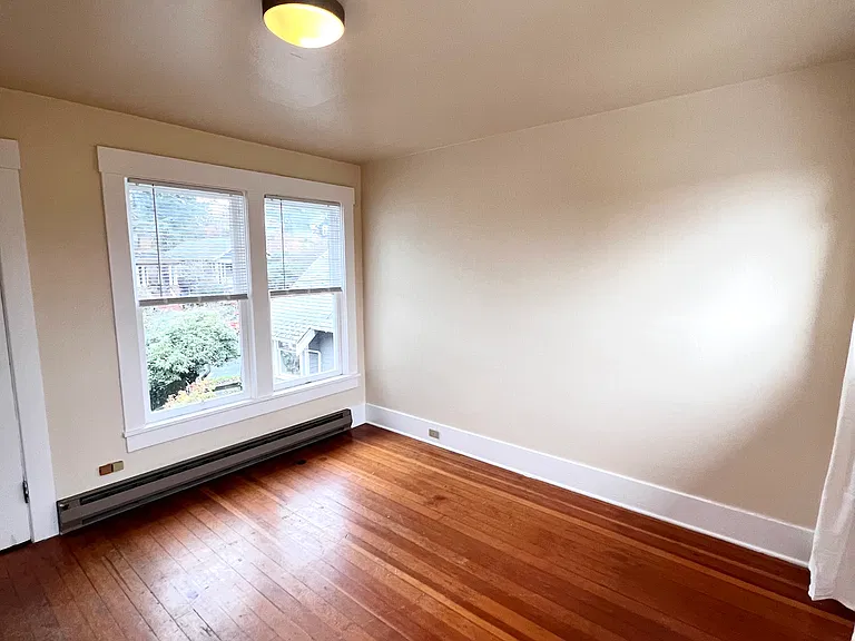 4028 Woodland Park Ave N #B — Photo 14