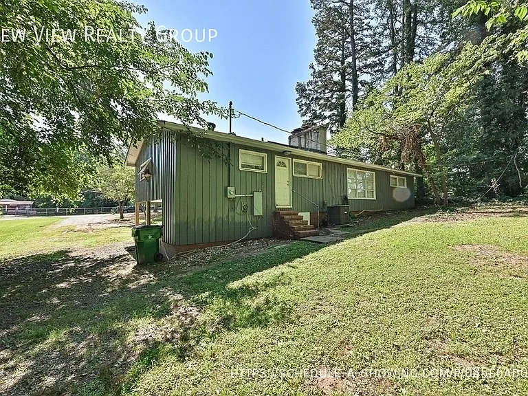 217 Bennett St — Photo 24