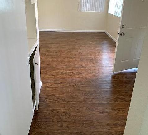 2nd image of 6932 Fulton St #6932