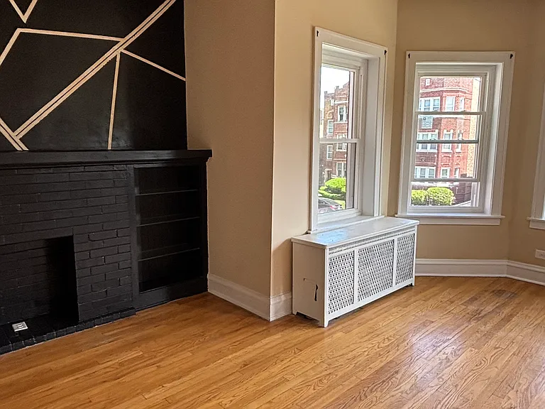8030 S Eberhart Ave #2 — Photo 6