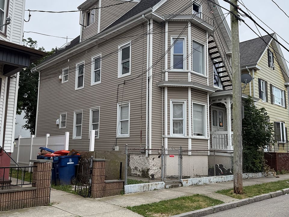1st image of 160 Purchase St #1