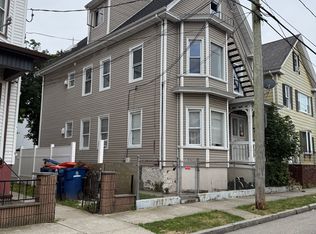 160 Purchase St #1, New Bedford, MA 02740