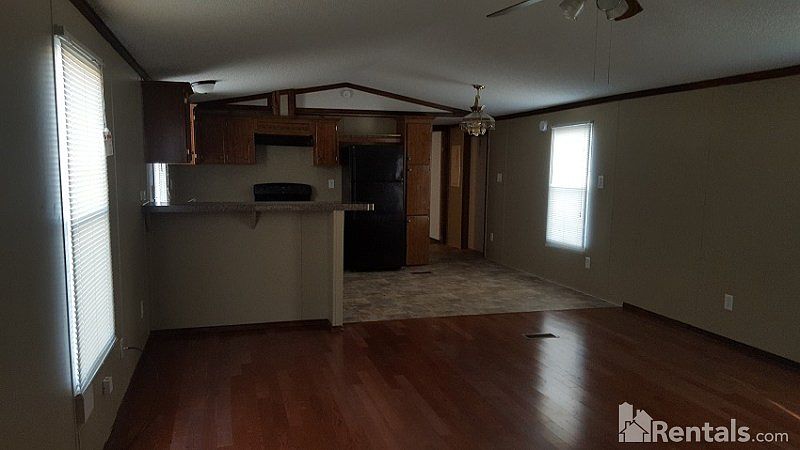2nd image of 1025 Cardinal Dr