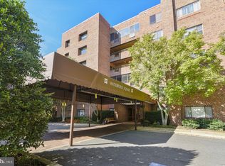 11500 Fairway Dr APT 301, Reston, VA 20190