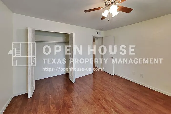 5045 Thompson Dr — Photo 13