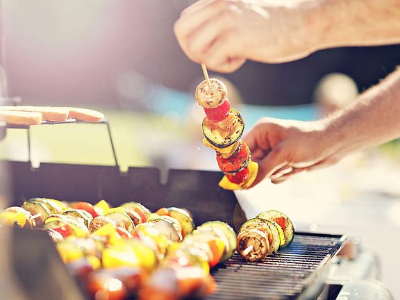 SIZZLING COOK-OUT