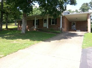 1099 Hurricane Creek Rd, Waynesboro, TN 38485