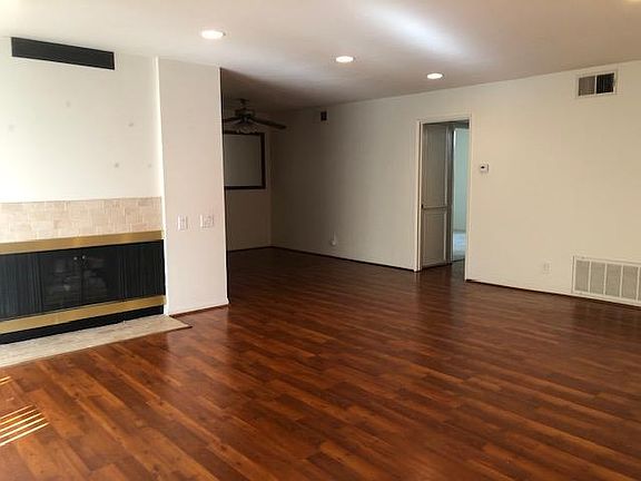 4th image of 31505 Lindero Canyon Rd Unit 1
