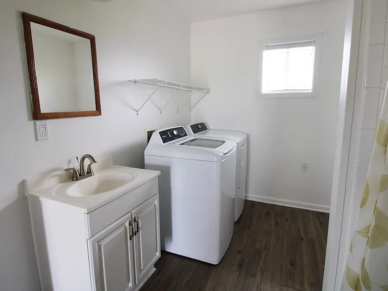 111 Picone Rd #3-D — Photo 15