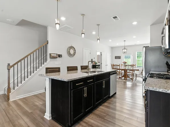 2462 Tonoloway Dr, Raleigh, NC 27610