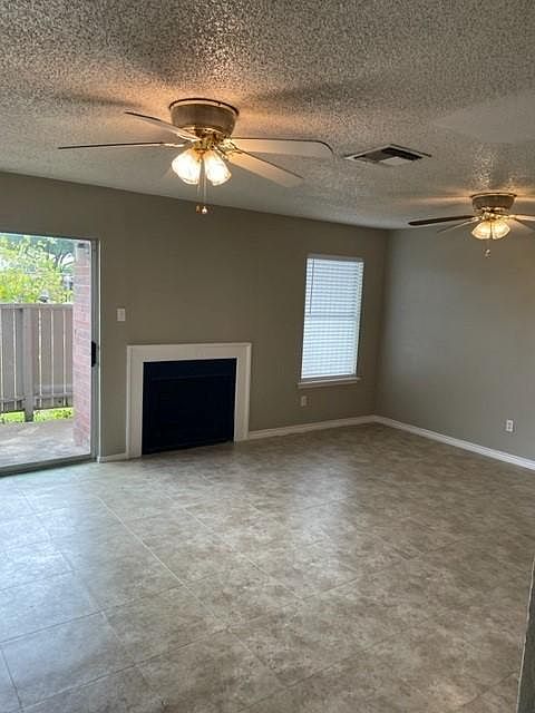 1st image of 418 Garland Dr APT 134