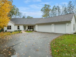 7710 Thornapple Bayou Dr SE, Grand Rapids, MI 49512