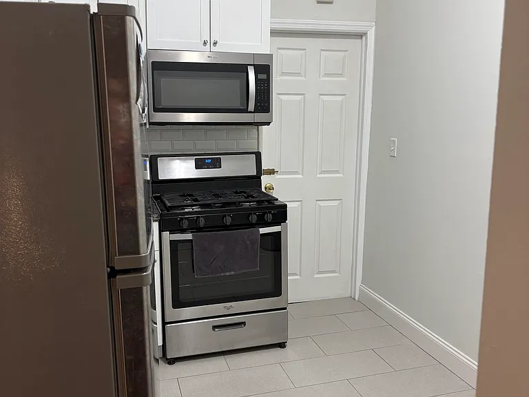102 Washington St #4D — Photo 15