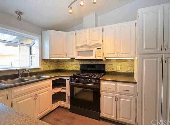 2nd image of 31836 Marcasite Ln