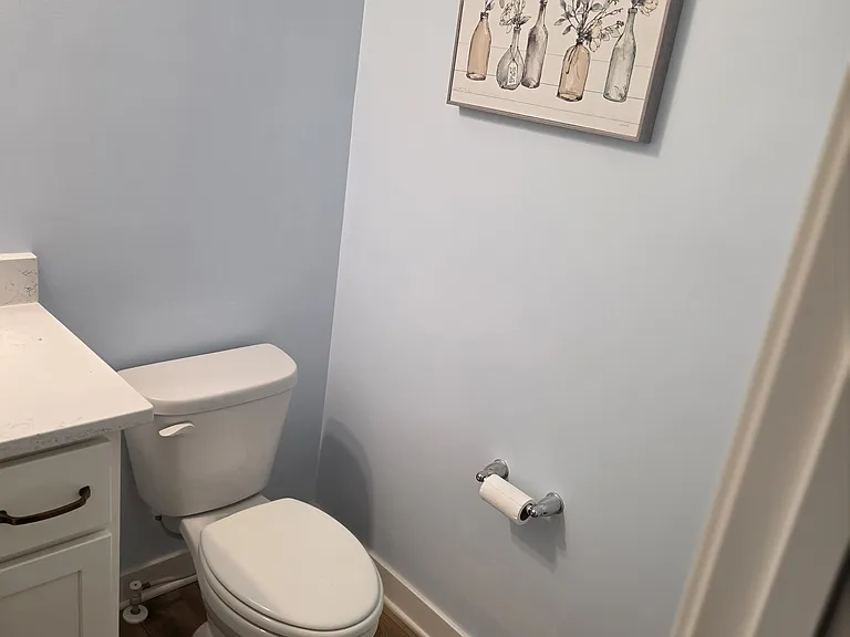 14021 Cheshire Ln N — Photo 13