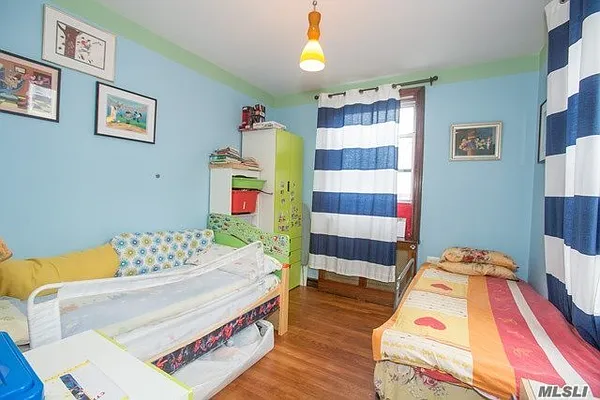 Sold by Realty Executives 1st | media 8