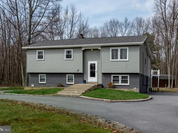 638 Birch Rd, Hazle Township, PA 18202