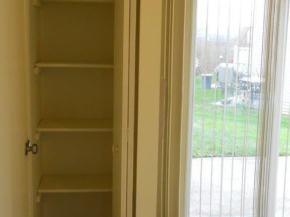 5th image of 1305 Parkridge Ct APT A