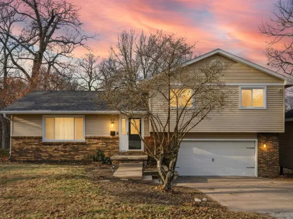 610 Forest Rd, East Moline, IL 61244