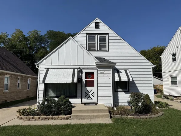 2355 South 82nd STREET, West Allis, WI 53219