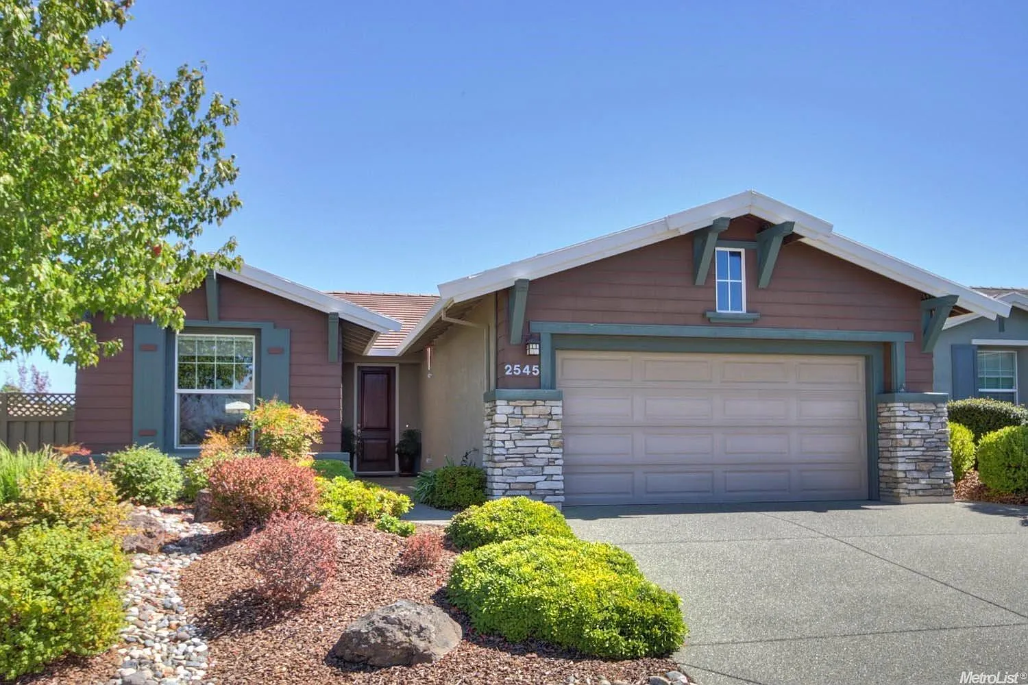 2545 Swainson Ln photo 1