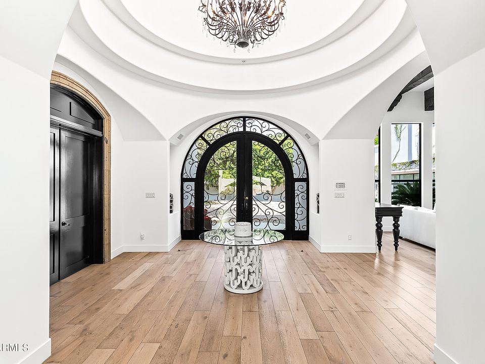 house on the hill argyle ロンパース＆ボンネット 235 Robin Hill Rd, Nashville, TN 37205 | Zillow