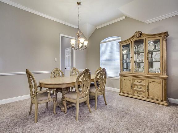 5th image of 5533 Glenview Ln