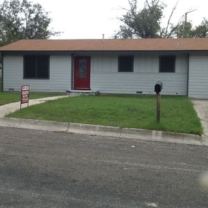 10 Cameron Dr, Lampasas, TX, 76550