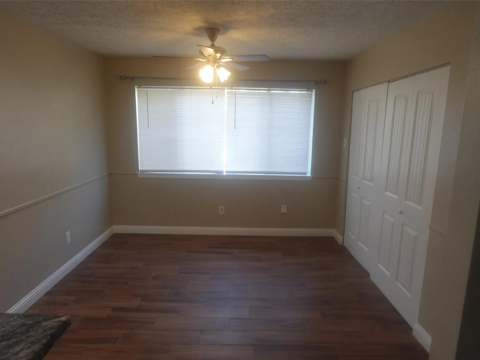2 bed, 2.0 bath, 1393 sqft, $1,650 — Photo 3