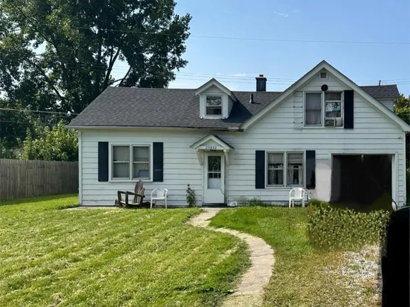 23632 Joy St, Saint Clair Shores, MI 48082
