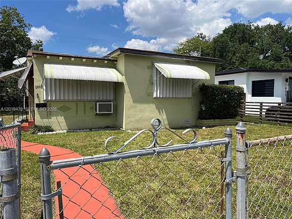 3rd image of 1851 NW 51st Ter