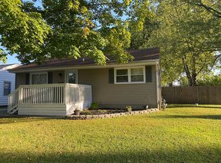 2 Midland Ct, Springfield, IL 62702