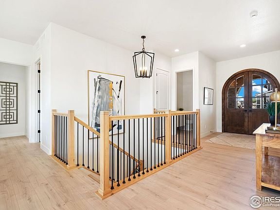 4th image of 261 Cornelia Dr