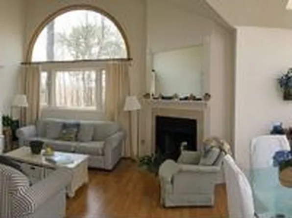 72 Endicott Ln, Brewster, MA 02631