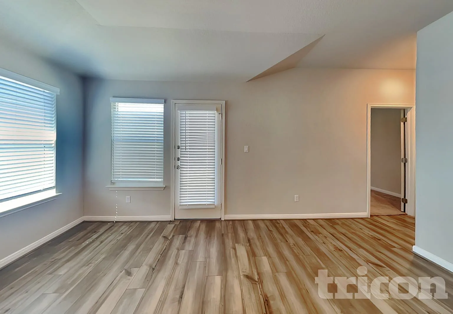 5519 Shasta Place Saint Hedwig TX — Photo 3
